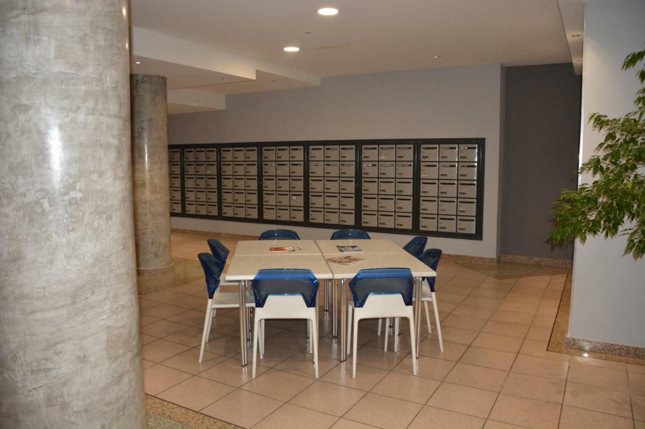 Appartement T2 De Standing Au Pied Des Plages 戈尔夫瑞昂 外观 照片